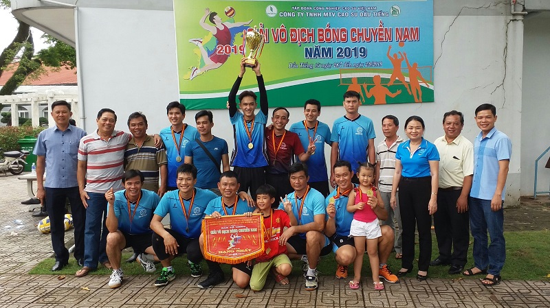 Phòng TTBV Công ty đạt cúp vô địch giải bóng chuyền nam Cao su Dầu Tiếng năm 2019