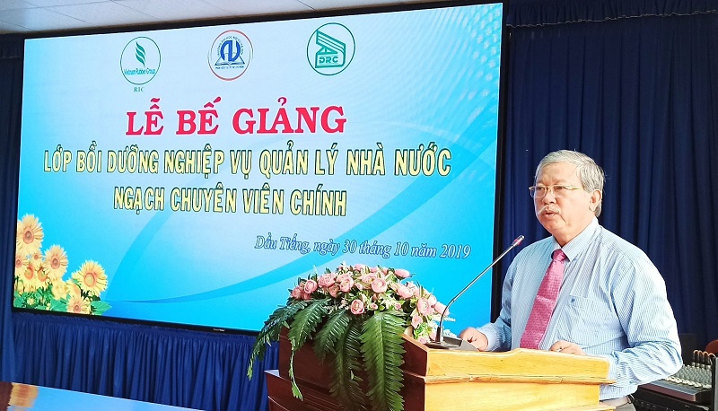 42 học viên hoàn thành khóa bồi dưỡng ngạch chuyên viên chính