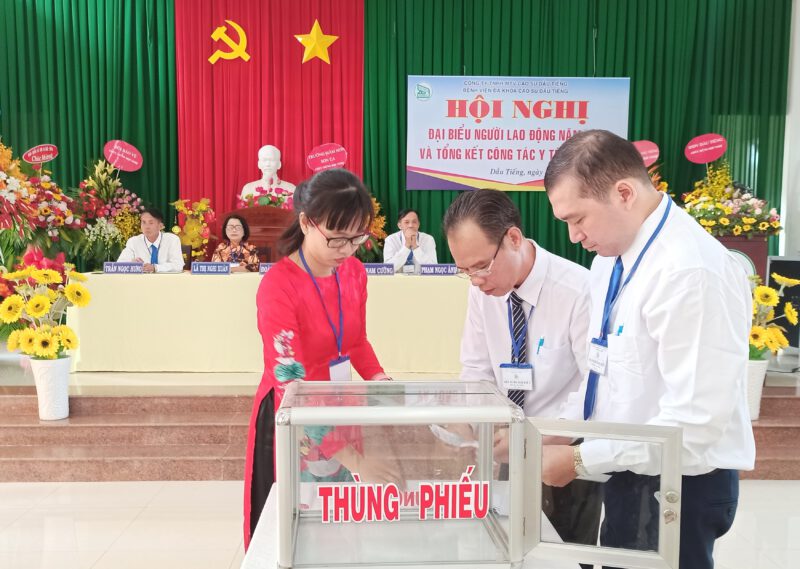 Bệnh viện đa khoa Cao su Dầu Tiếng hoàn thành xuất sắc nhiệm vụ năm 2020