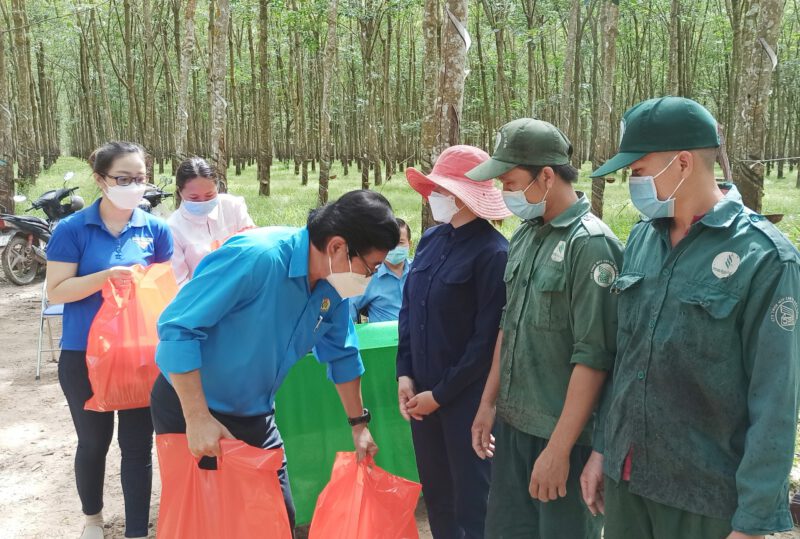 Cao su Dầu Tiếng đảm bảo chăm lo sức khỏe, phòng chống dịch bệnh Covid-19 trong công nhân lao động