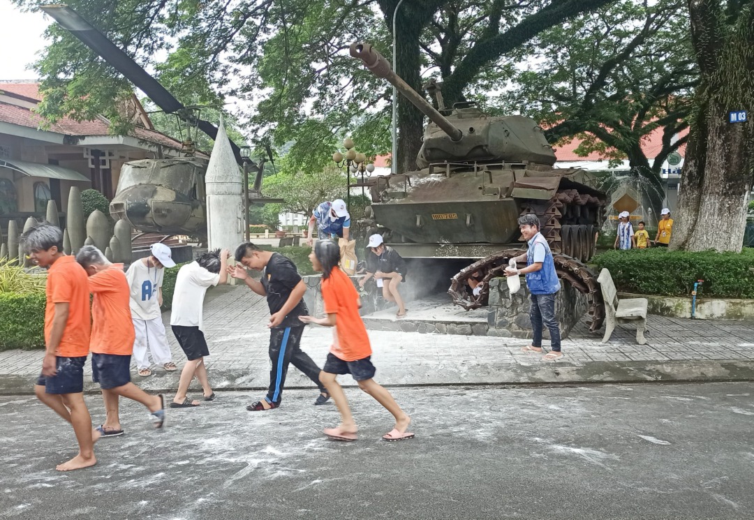 Trại hè “Hoa phượng đỏ” Cao su Dầu Tiếng - sân chơi tập thể cho con em công nhân lao động