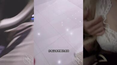 为妹妹配备遥控跳弹加上豹纹内裤！商场！公厕！车震！内射~全套了!